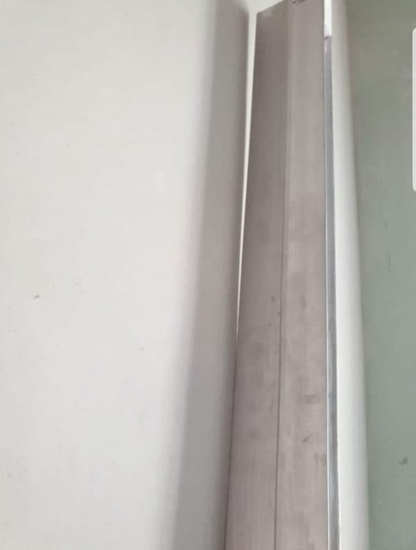 Waterpas gestucte wand